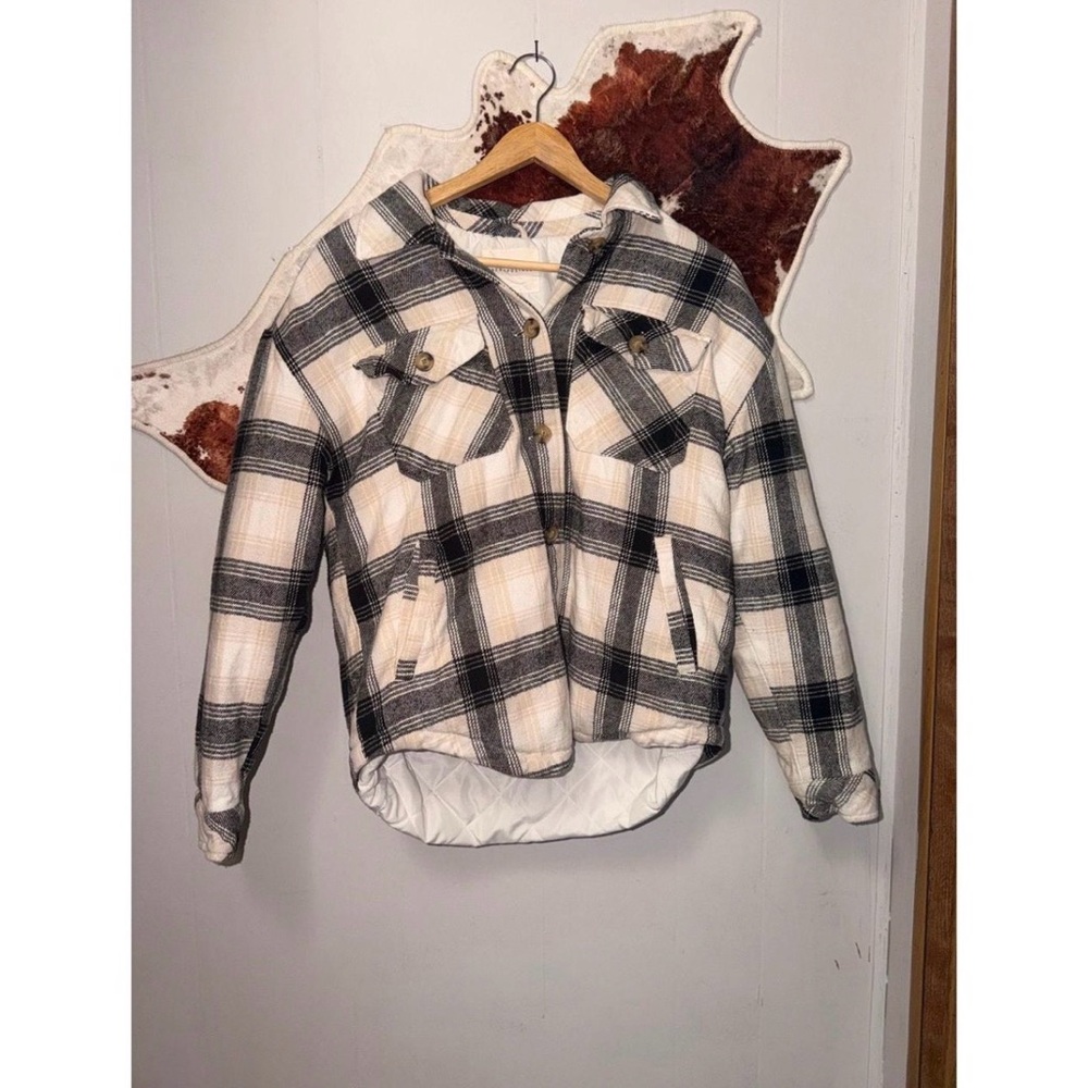 Aeropostale Black and Cream Plaid Jacket